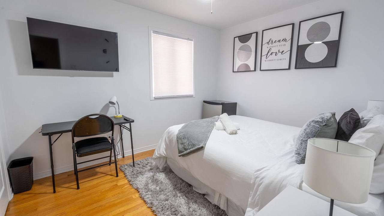 Photo of Bedroom in Downtown Gatineau