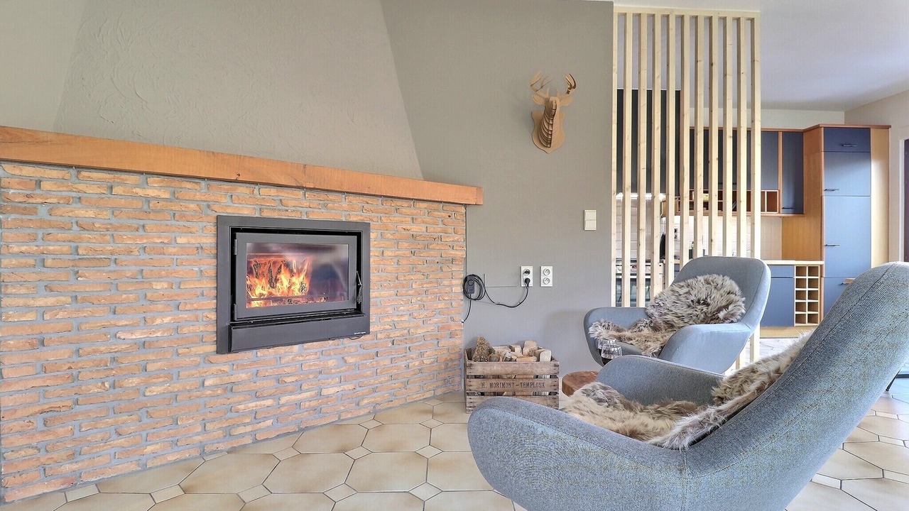 Photo of Livingroom in Lustin