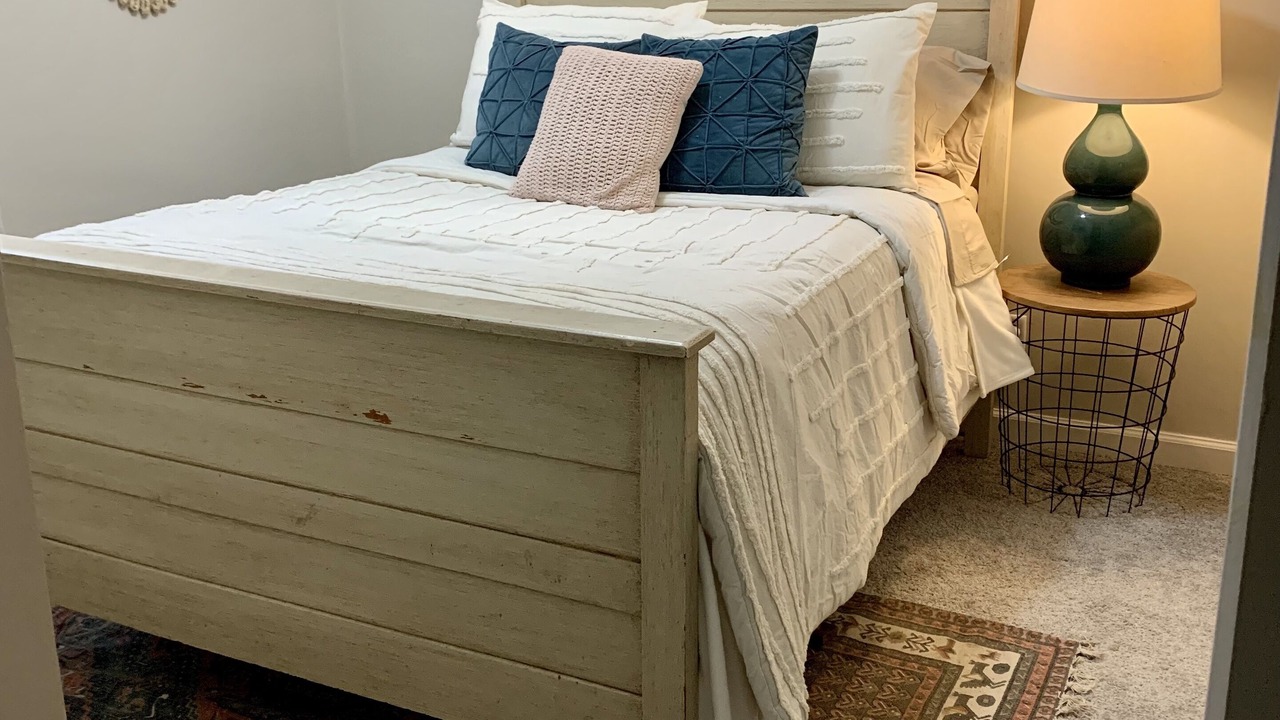 Photo of Bedroom in Urbana