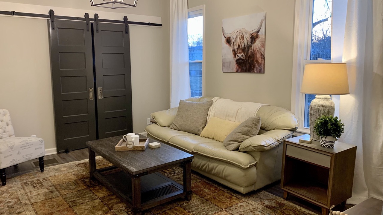 Photo of Livingroom in Urbana