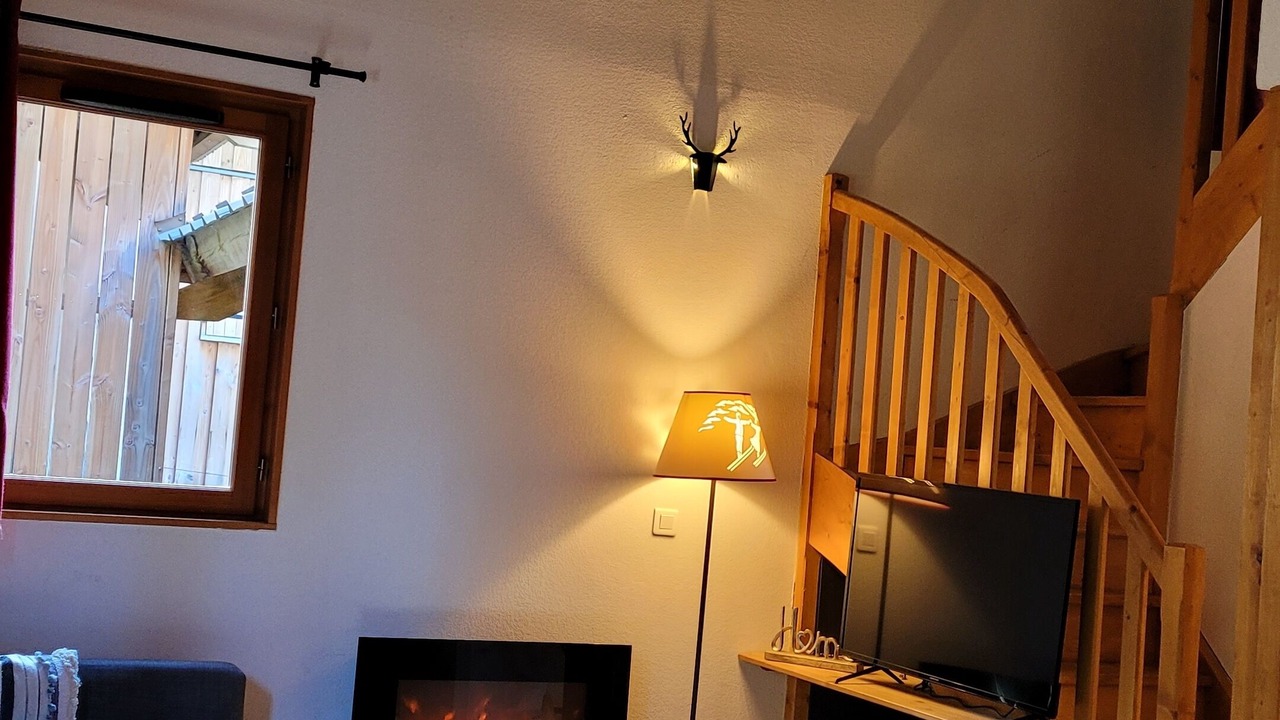 Photo of Livingroom in Saint-Etienne-en-Devoluy