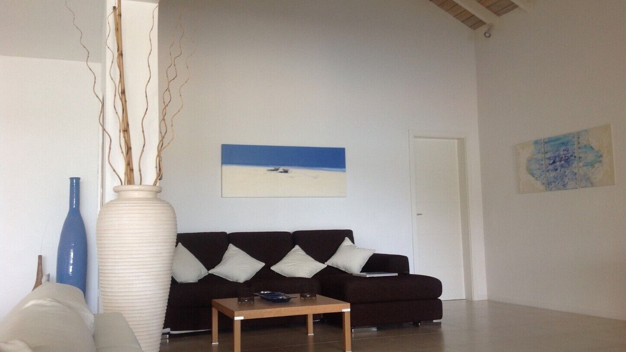 Photo of Livingroom in Jolly Harbour