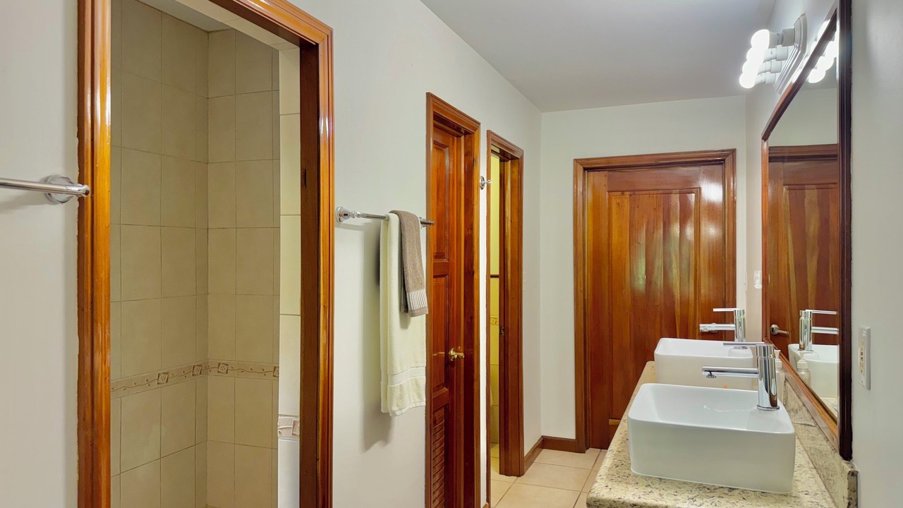 Photo of Bathroom in Calabash Bight