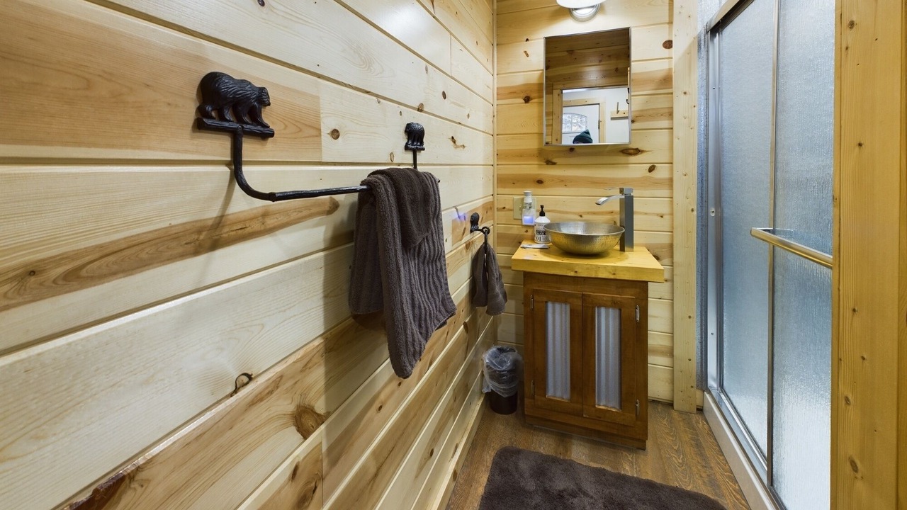 Photo of Bathroom in Shingleton