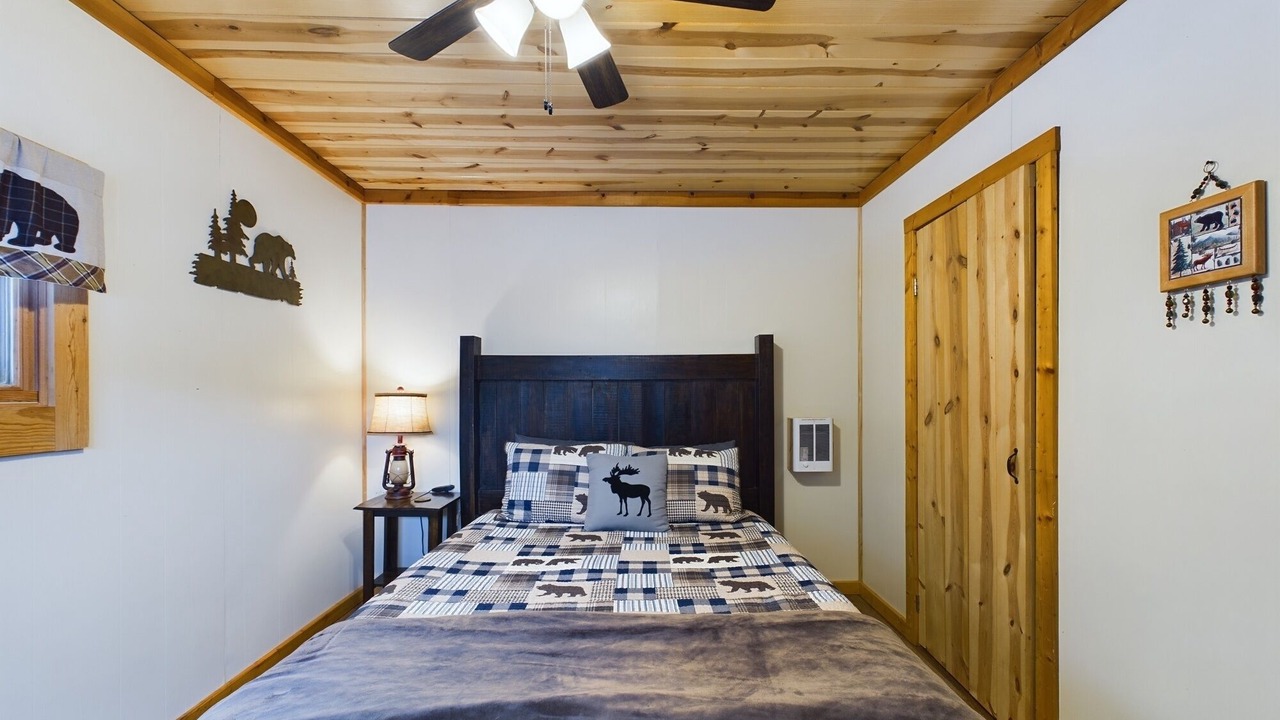 Photo of Bedroom in Shingleton