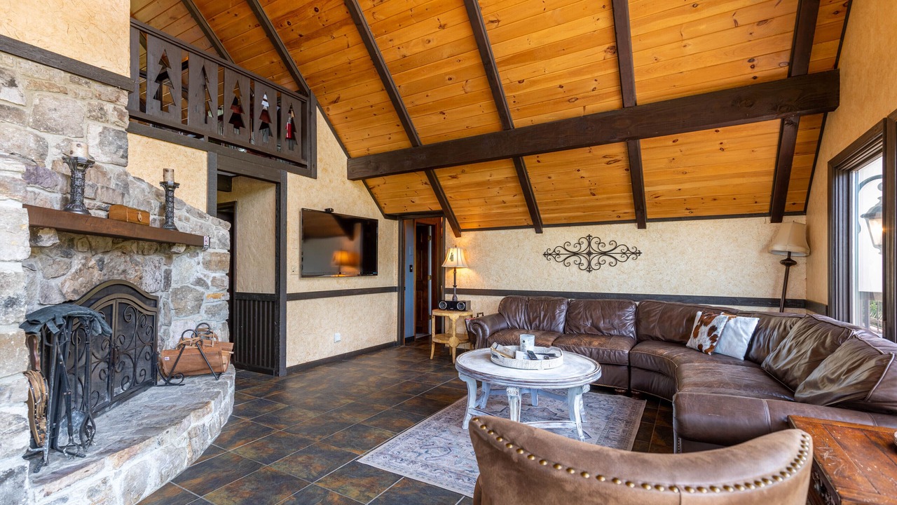 Photo of Livingroom in Beech Mountain