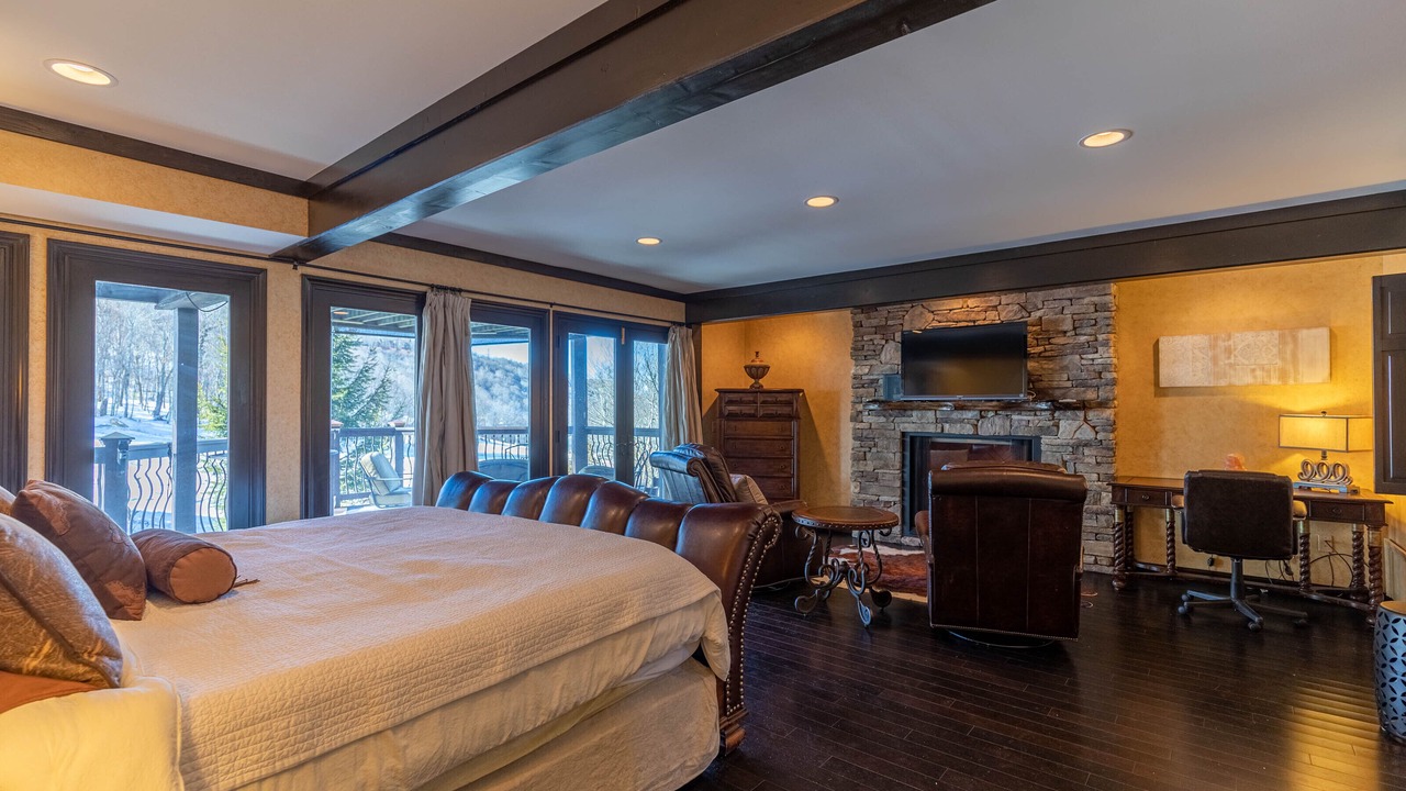 Photo of Bedroom in Beech Mountain