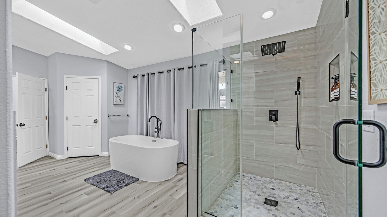 Photo of Bathroom in River Mountain