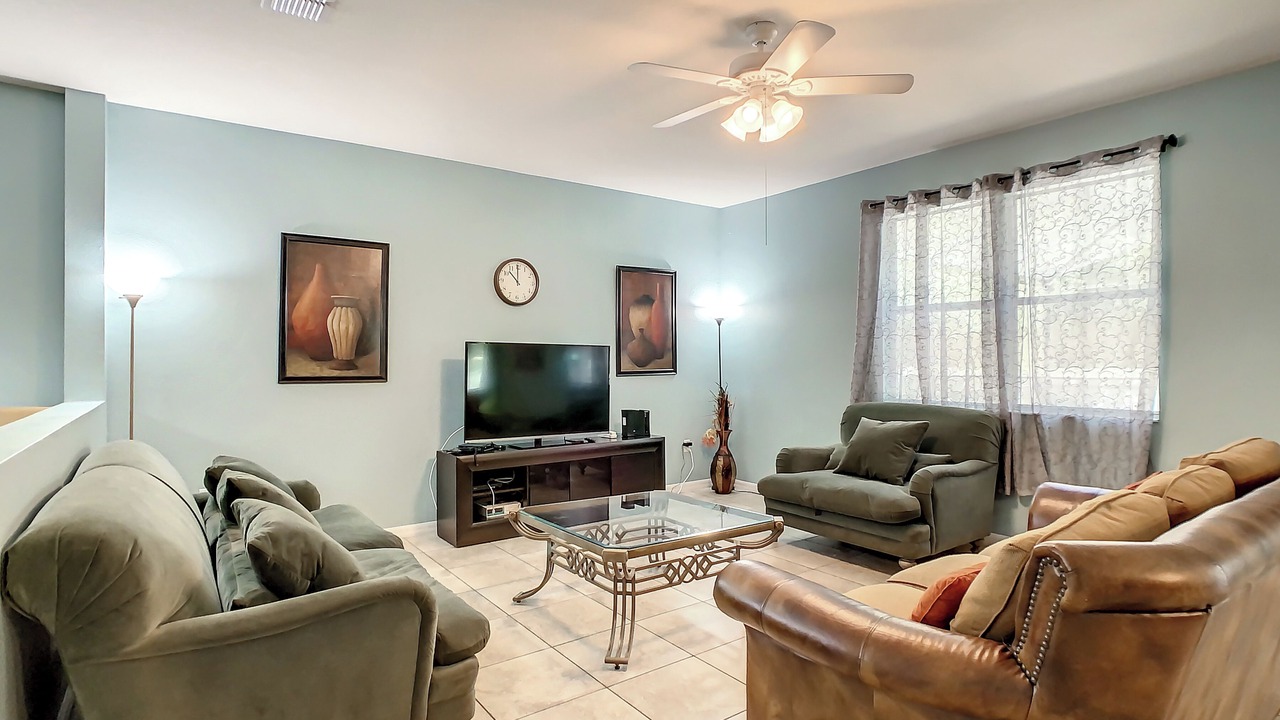 Photo of Livingroom in Crystal Cove