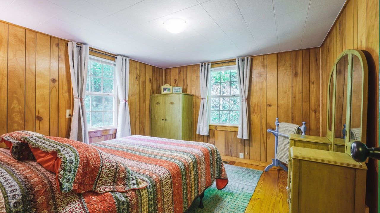 Photo of Bedroom in Cedar Mountain