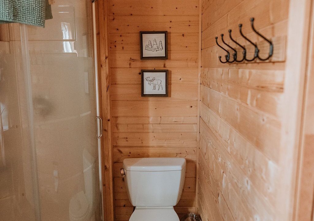 Photo of Bathroom in Division No. 11