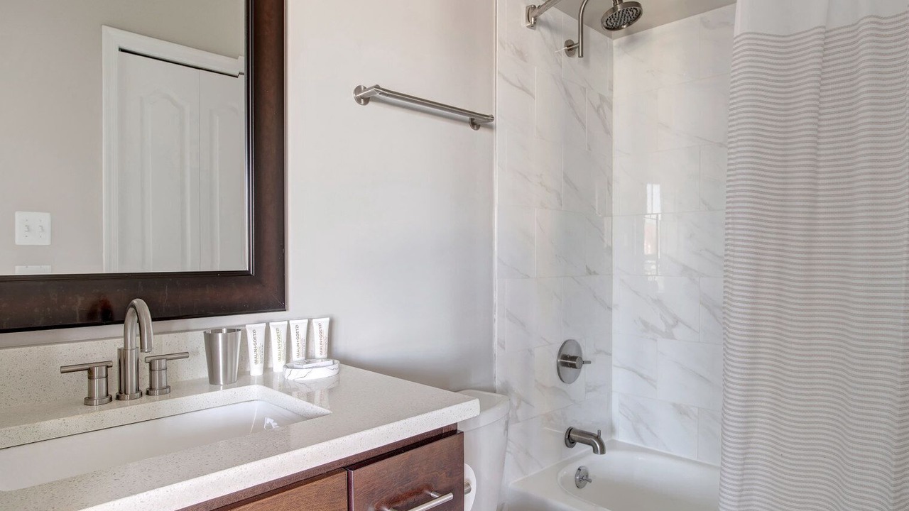 Photo of Bathroom in Connecticut Ave - K Street