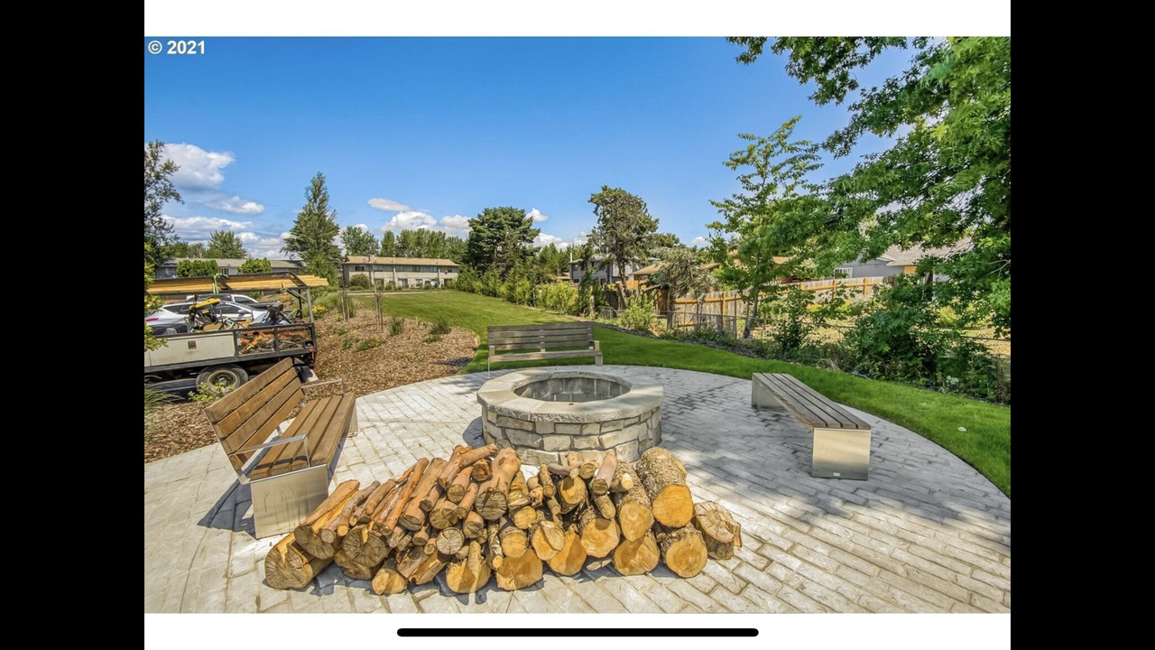 Photo of Patio Balcony in Troutdale