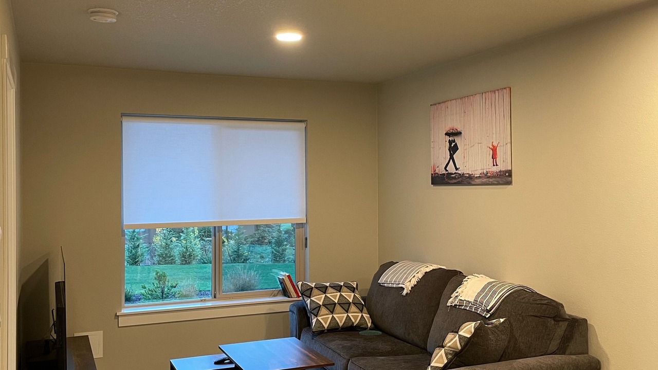 Photo of Livingroom in Troutdale