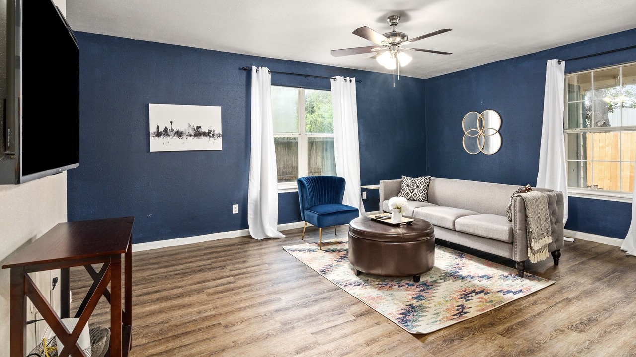 Photo of Livingroom in Cypress