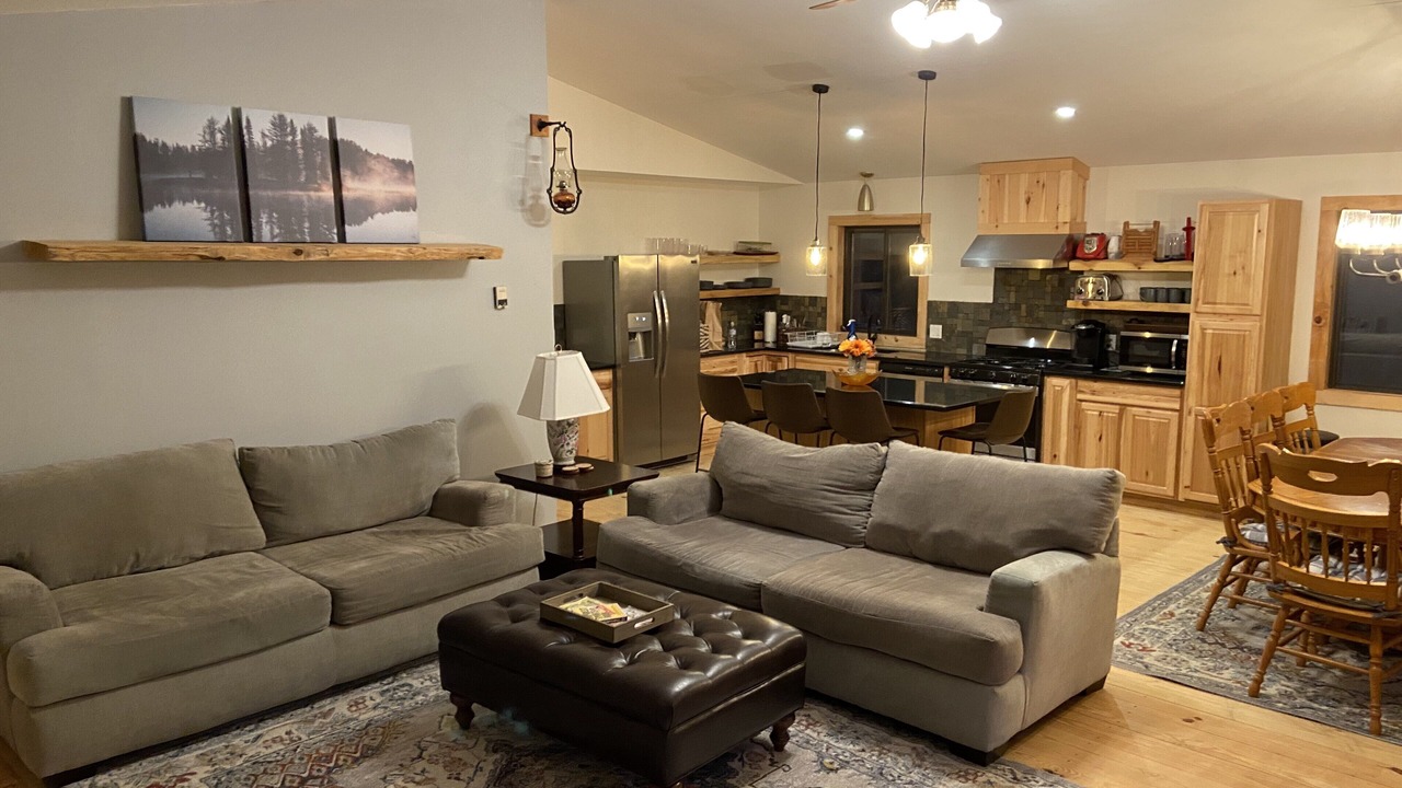 Photo of Livingroom in Adirondack