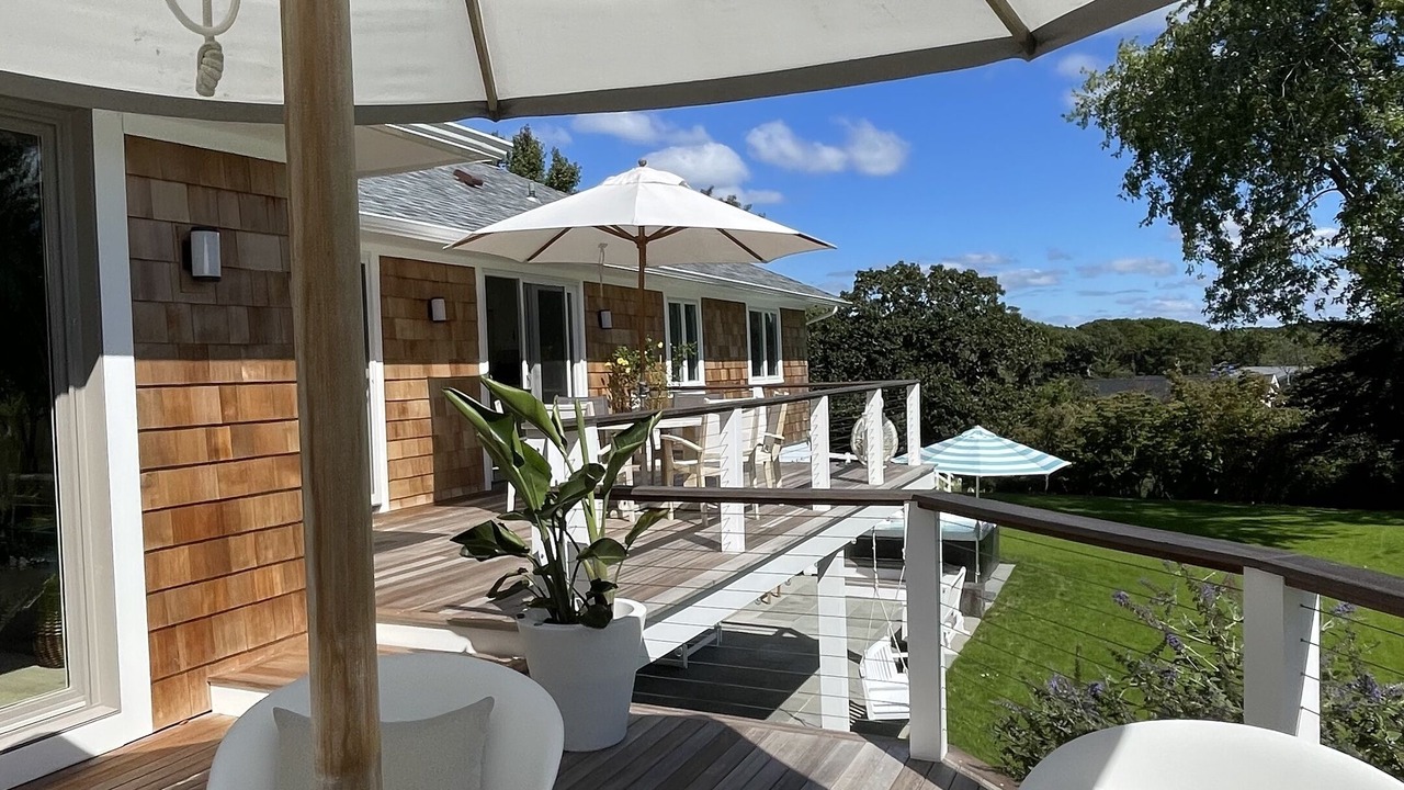 Photo of Patio Balcony in Shinnecock Hills