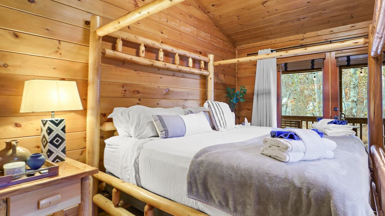 Photo of Bedroom in Ellijay