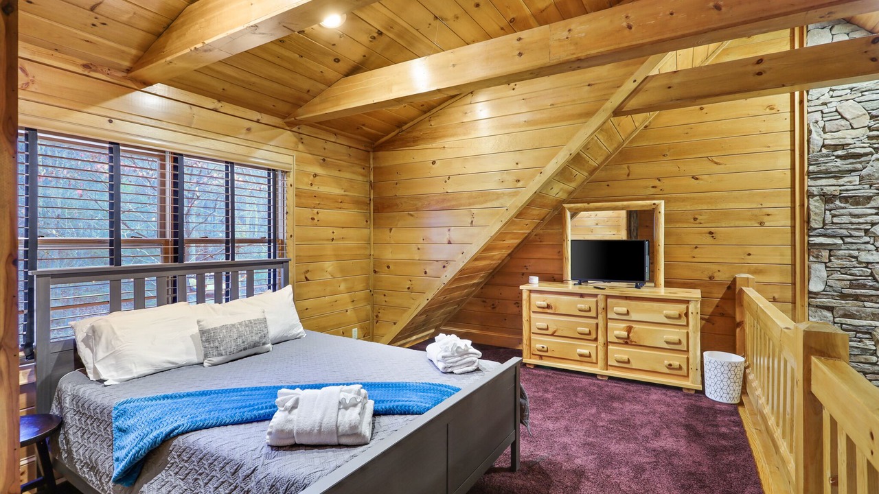 Photo of Bedroom in Ellijay
