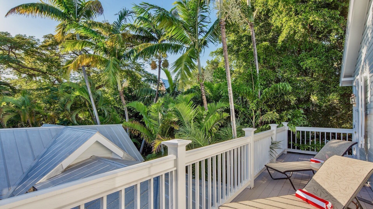 Photo of Patio Balcony in Bahama Village
