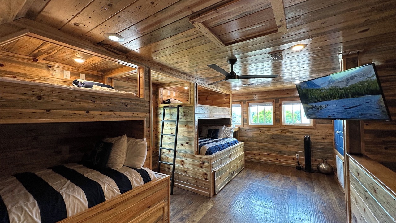 Photo of Bedroom in Glenwood