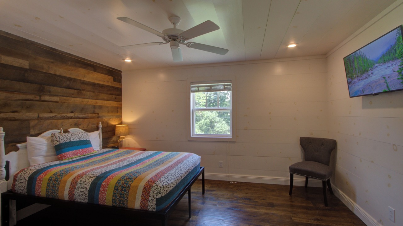Photo of Bedroom in Glenwood