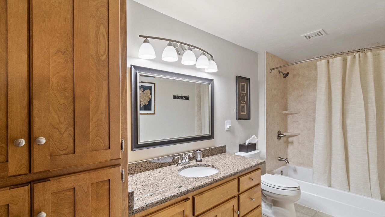 Photo of Bathroom in Green Bay