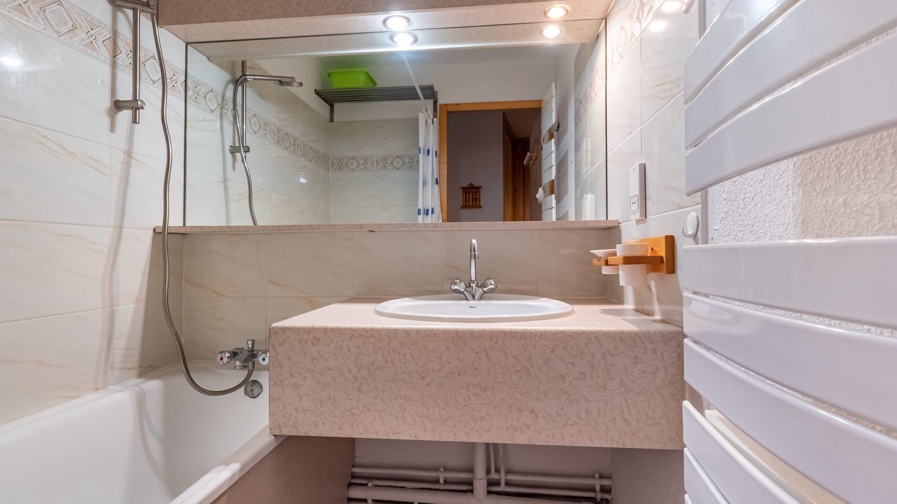 Photo of Bathroom in La Perriere