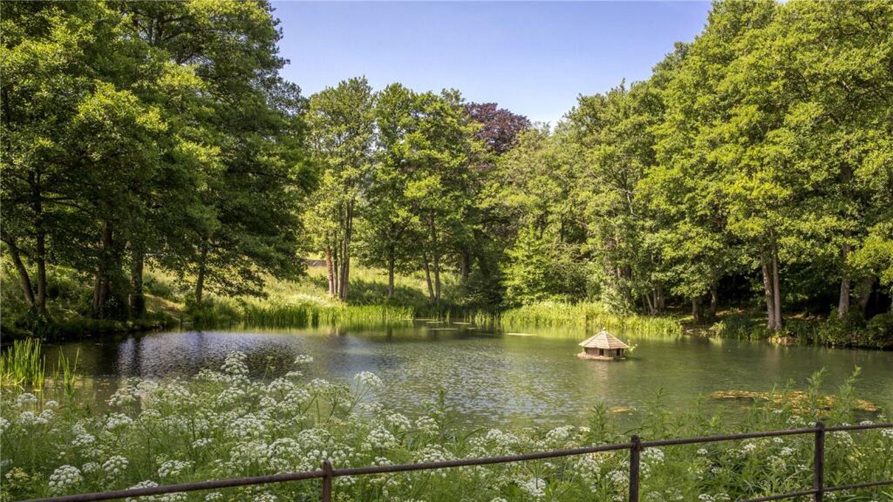 Photo of Outdoor in Stroud