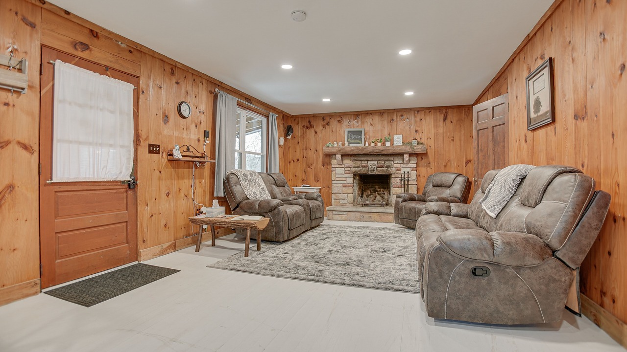 Photo of Bedroom in Woodward