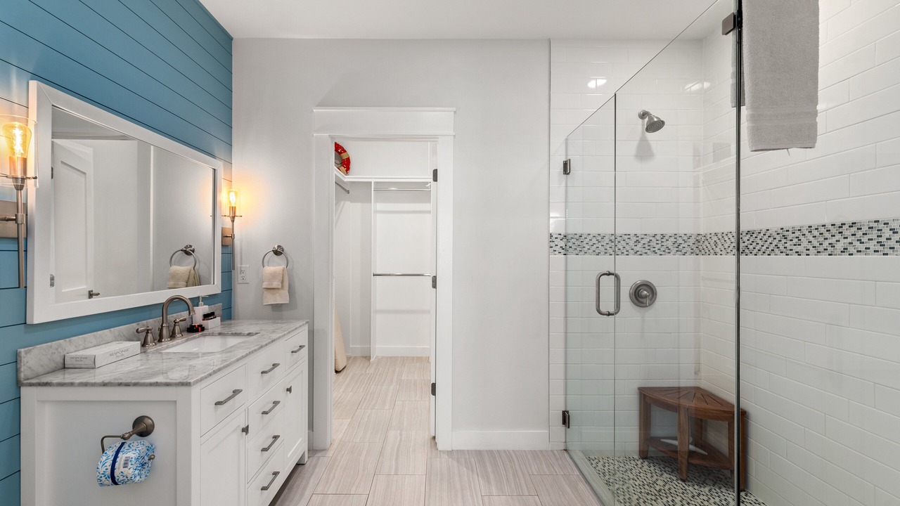 Photo of Bathroom in The Shores
