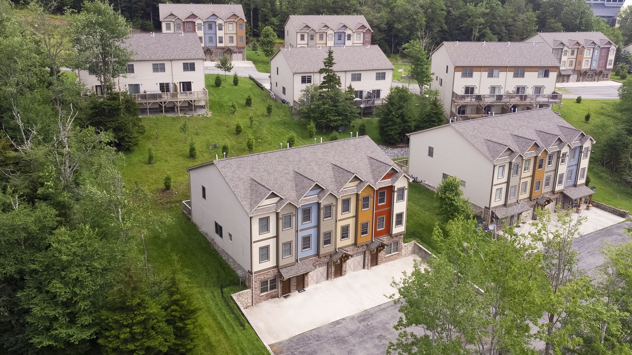 Photo of Outdoor in Snowshoe