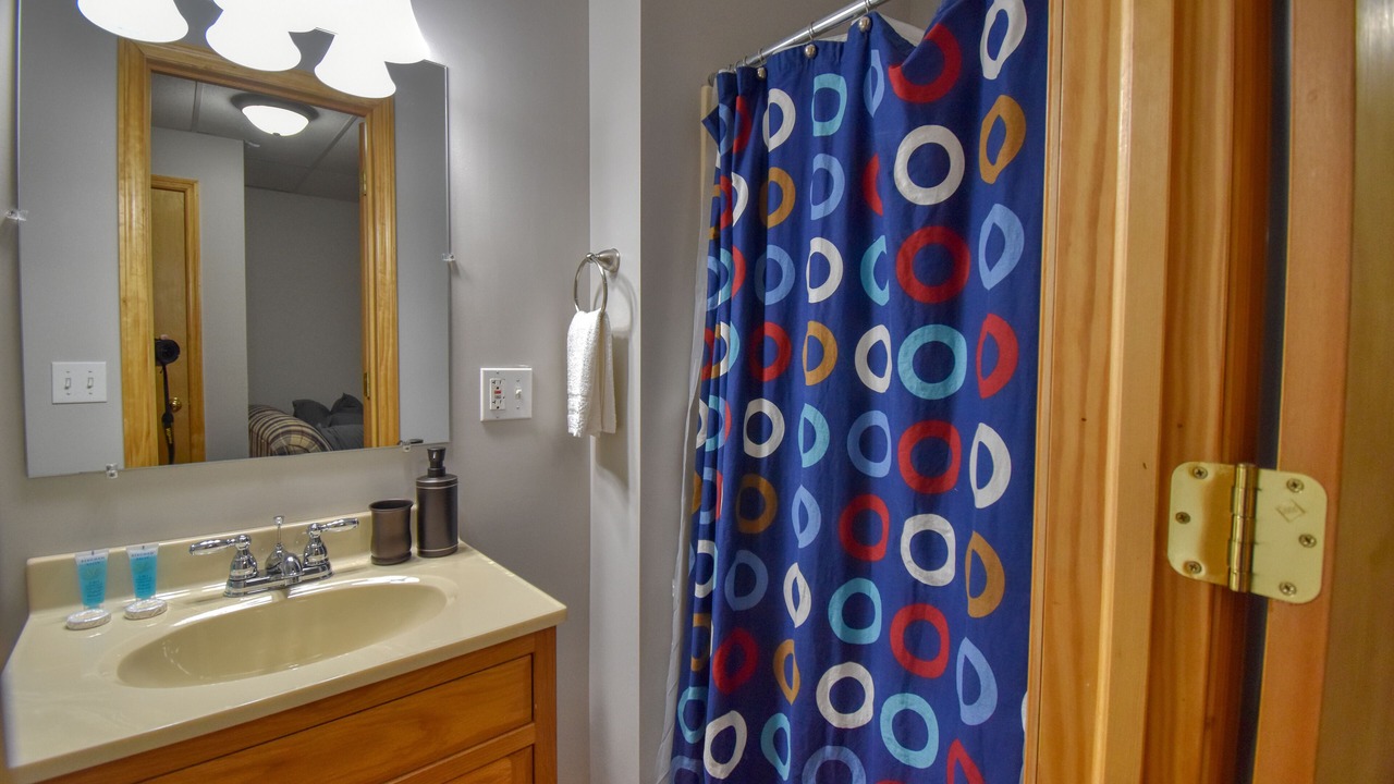 Photo of Bathroom in Snowshoe