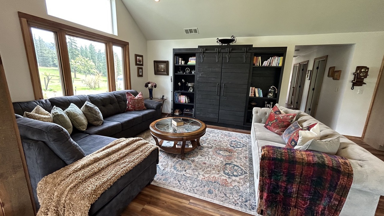 Photo of Livingroom in Mariposa