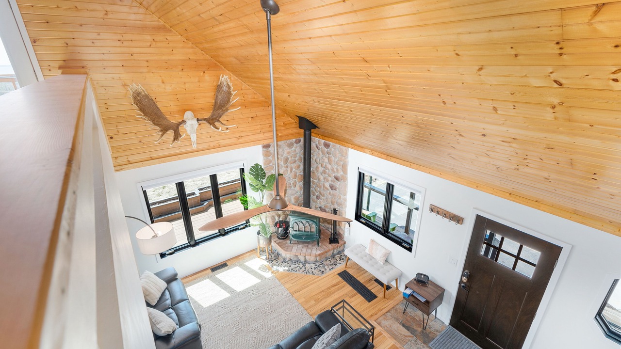 Photo of Patio Balcony in Two Harbors