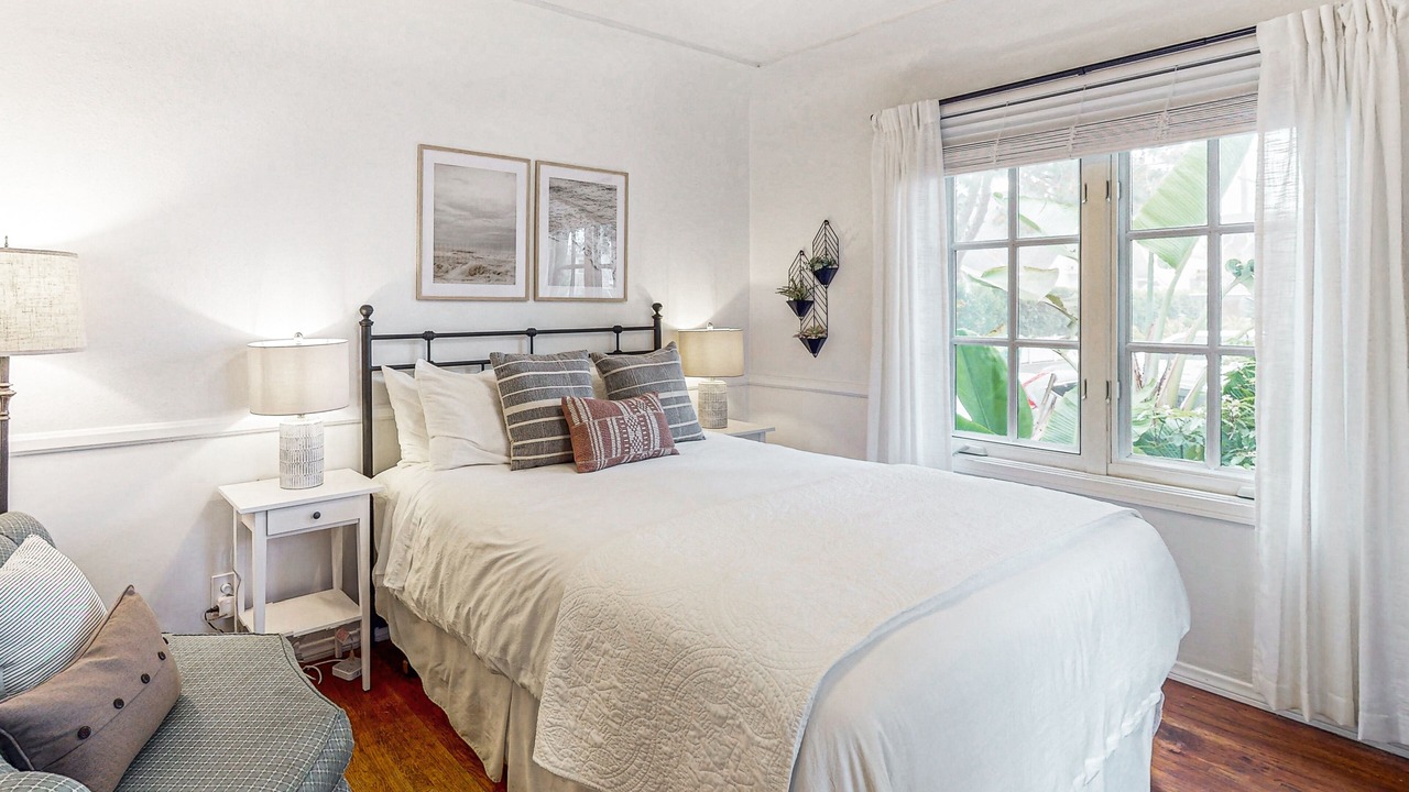 Photo of Bedroom in East Beach