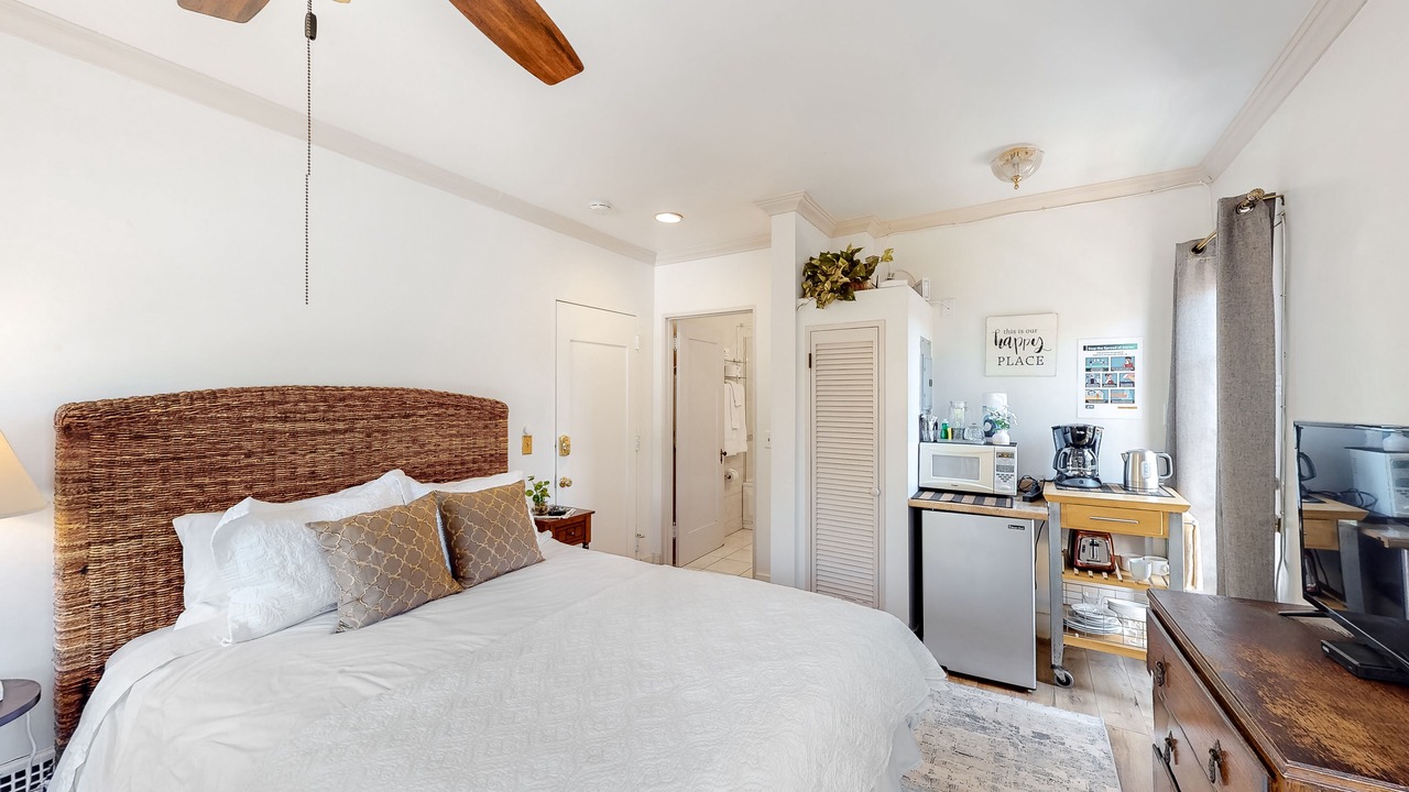 Photo of Bedroom in East Beach