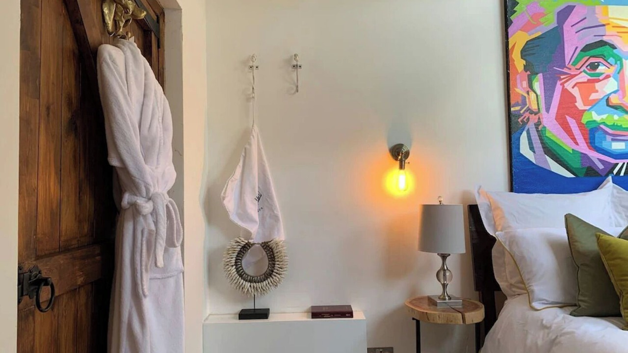 Photo of Bedroom in Brimpsfield
