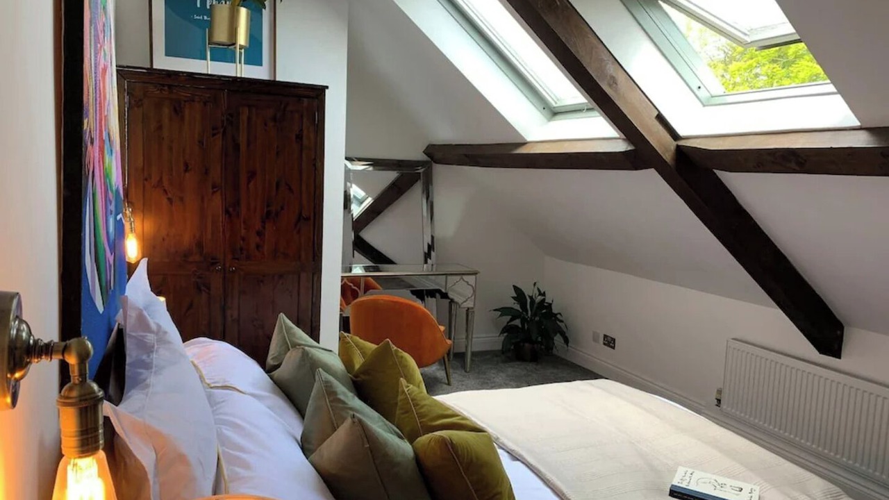 Photo of Bedroom in Brimpsfield