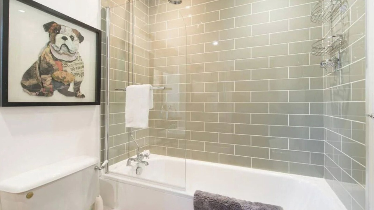 Photo of Bathroom in Brimpsfield