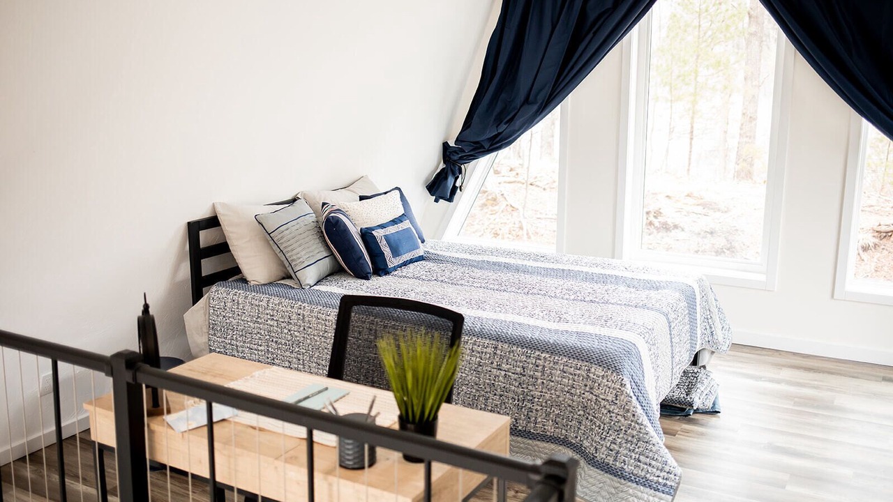 Photo of Bedroom in Glen Arbor
