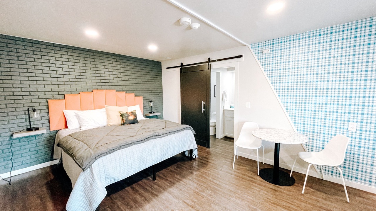 Photo of Bedroom in Midtown