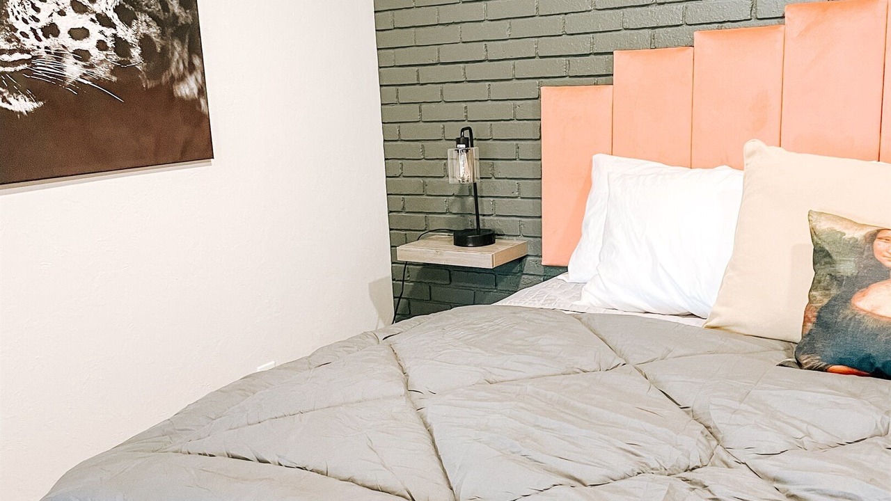 Photo of Bedroom in Midtown