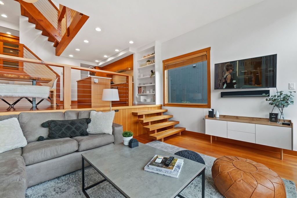 Photo of Livingroom in Whistler Creekside