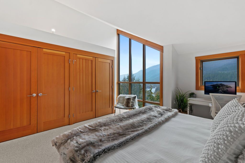 Photo of Bedroom in Whistler Creekside