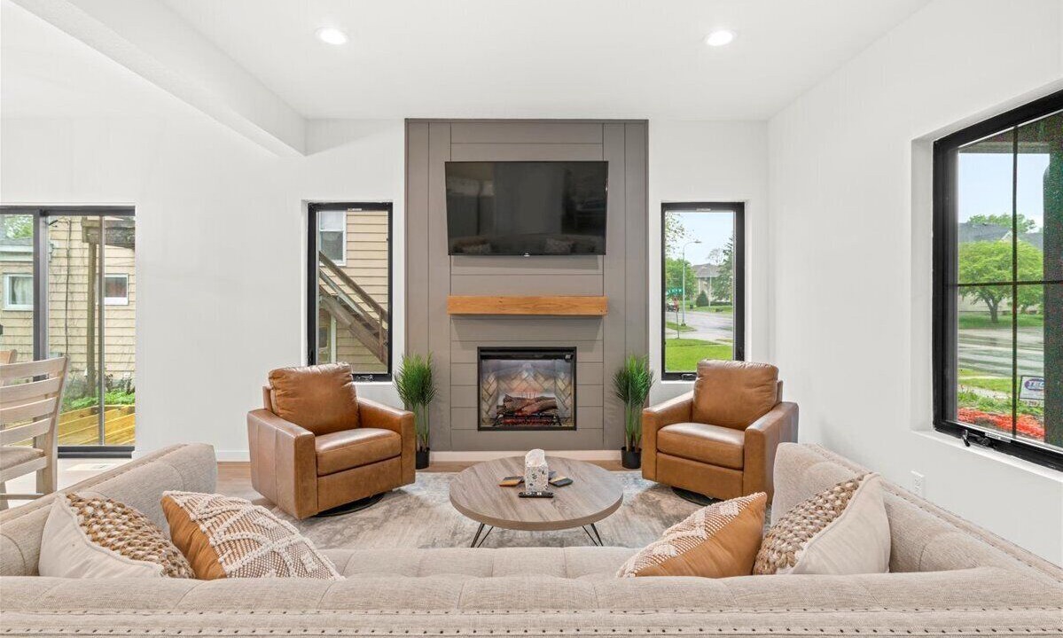 Photo of Livingroom in Cedar Falls