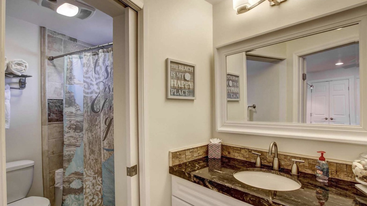 Photo of Bathroom in South Mission Beach