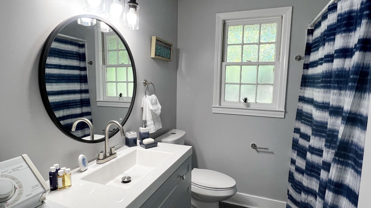 Photo of Bathroom in Dunean