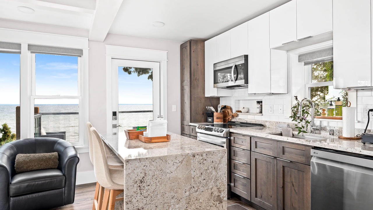 Photo of Kitchen in Lakeside - Lester Park