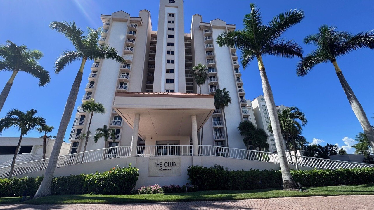 Photo of Outdoor in Park Shore